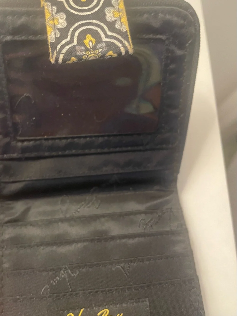 Vera Bradley Yellow Bord Wallet Credit Cards Photo ID  Change Purse 2008 - Picture 4 of 5